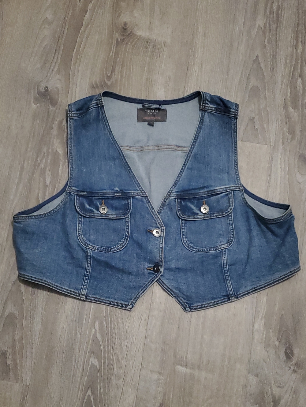 Torrid Western Denim Vest Cropped Medium Wash Blue - Size 3